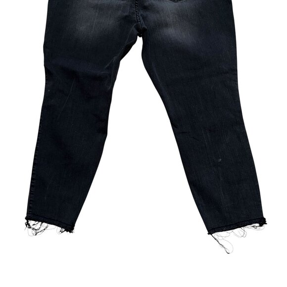 Torrid Plus Size Ankle Skinny Leg Womens 18 Black Stretch Distressed Frayed - Picture 7 of 8